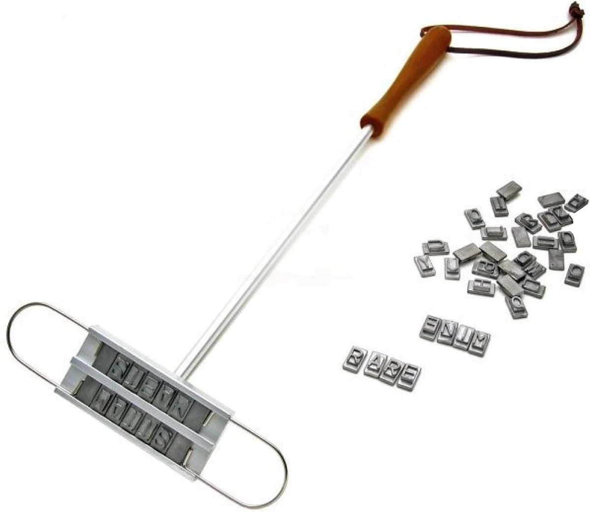 Merkloos BBQ Branding Iron - Barbecuegereedschapset - Bbq Accessoires - Bbq Brandijzer 3 Merkloos BBQ Branding Iron - Barbecuegereedschapset - Bbq Accessoires - Bbq Brandijzer