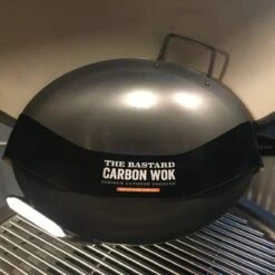 The Bastard Carbon Steel Wok -Barbecue Grill Winkel 1200x1200 118