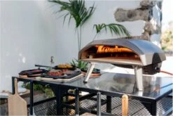 Ooni Koda Gas-Powered Outdoor Pizza Oven -Barbecue Grill Winkel 1200x801 2