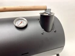 Compacte Draagbare Kolen BBQ Van Wolff BBQ - Handig Voor Op De Camping Op Het Strand Of In Een Park - Smoker Barbecue - Draagbare Lichtgewicht Bbq - Met Thermometer En Lucht Doorvoer. Laat Je Vlees Langzaam Garen. 15 Compacte Draagbare Kolen BBQ Van Wolff BBQ - Handig Voor Op De Camping Op Het Strand Of In Een Park - Smoker Barbecue - Draagbare Lichtgewicht Bbq - Met Thermometer En Lucht Doorvoer. Laat Je Vlees Langzaam Garen. -Barbecue Grill Winkel 1200x899 13