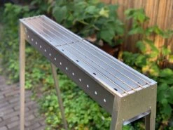 Spiedini Saté-bbq Bali 80 - Saté Houtskoolbarbecue Met Horizontaal Rooster - 80 Cm Lang, 11 Cm Breed - Materiaal: Gealuminiseerd Ijzer -Barbecue Grill Winkel 1200x899 3