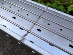 Spiedini Saté-bbq Bali 80 - Saté Houtskoolbarbecue Met Horizontaal Rooster - 80 Cm Lang, 11 Cm Breed - Materiaal: Gealuminiseerd Ijzer -Barbecue Grill Winkel 1200x899 6