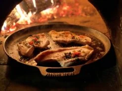 Valhal Outdoor Skillet / Plancha / Koekenpan - Gietijzer - Diameter 35cm, Twee Handvatten, VH35F 31 Valhal Outdoor Skillet / Plancha / Koekenpan - Gietijzer - Diameter 35cm, Twee Handvatten, VH35F -Barbecue Grill Winkel 1200x900 50