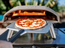 Ooni Koda Gas-Powered Outdoor Pizza Oven -Barbecue Grill Winkel 1200x900 8