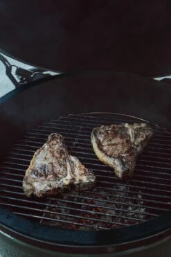 Kamado Vilt | BBQ Vilt | 3 Mm Dik ZWART | Kamado Vervangingsvilt | Hitteseal / Luchtseal BBQ | Geschikt Voor: Big Green Egg, Black Bastard, Kamado Joe, Big Joe & Grill Guru -Barbecue Grill Winkel 800x1200