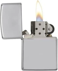 Zippo Lighter Polished Chrome -Barbecue Grill Winkel 983x1200